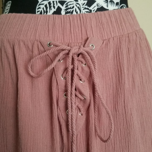 Charlotte Russe  Short sz S - Picture 3 of 5